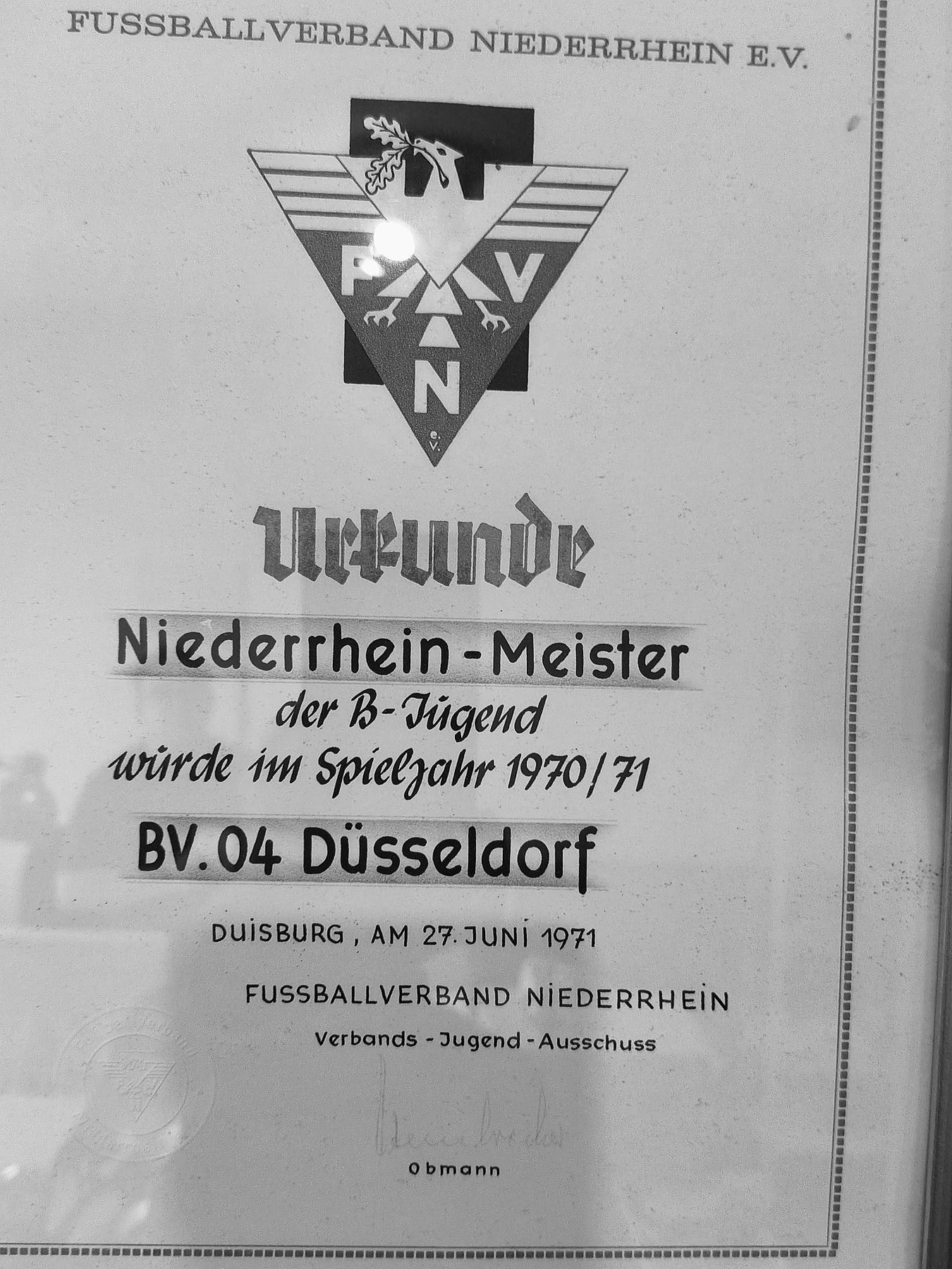 Urkunde des Fußballverbandes Niederrhein für den BV 04 Düsseldorf, B-Jugend, Spieljahr 1970/71